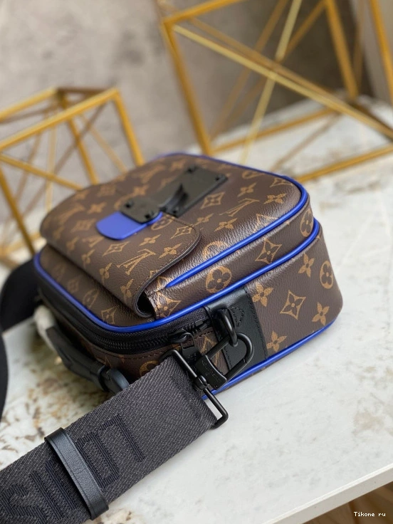 Cheap LOCK S VUITTON MESSENGER LOUIS 0813